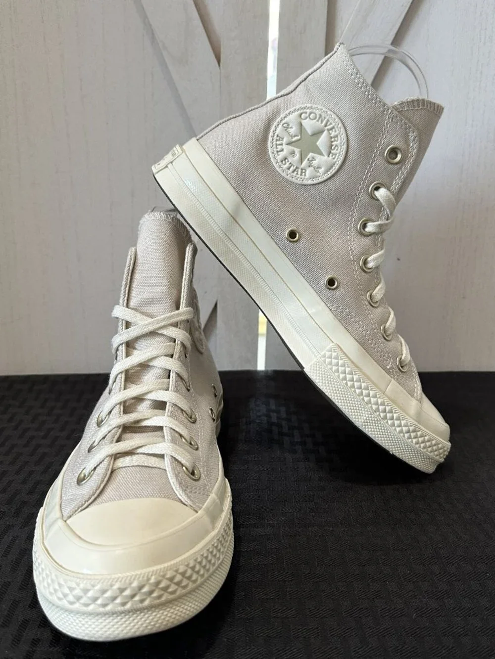 Converse Chuck 70 High Festival Florals Desert Sand Sneakers Size 7 - Picture 3 of 11